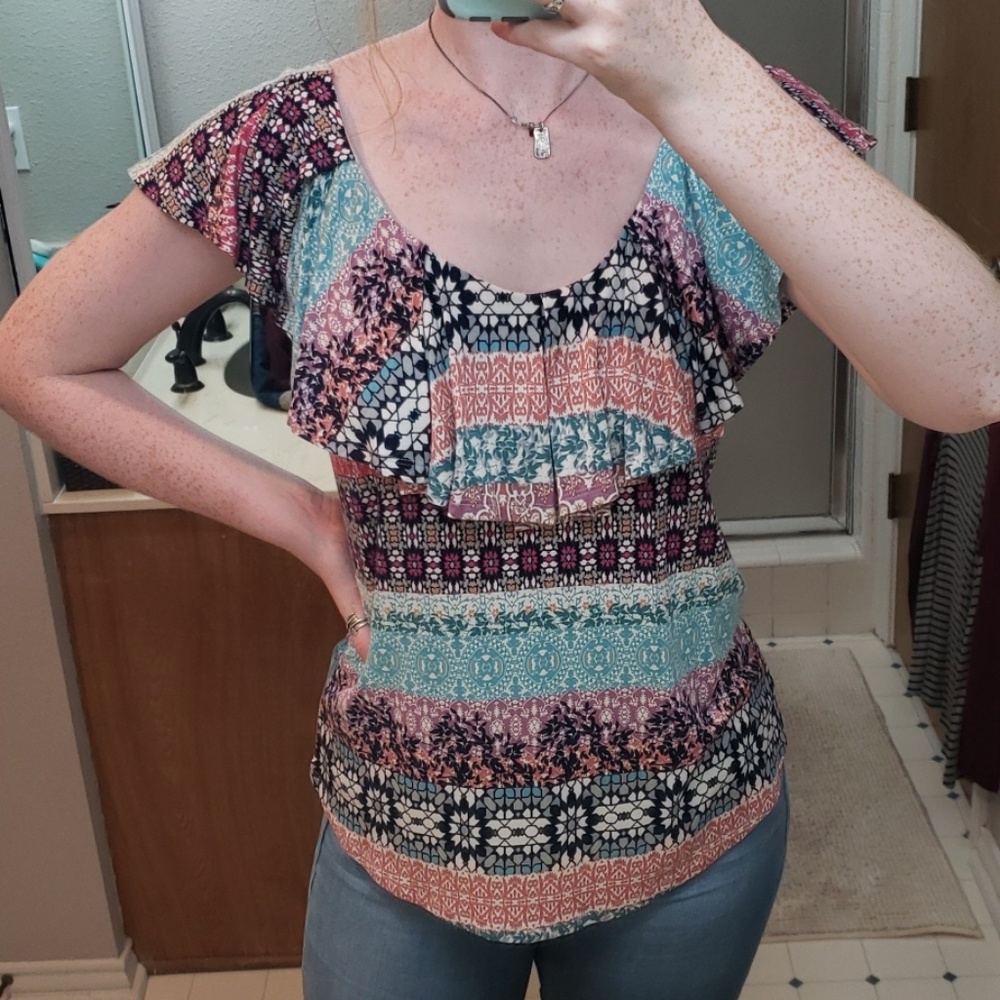 Colorful Ruffle tank - Picture 5 of 5